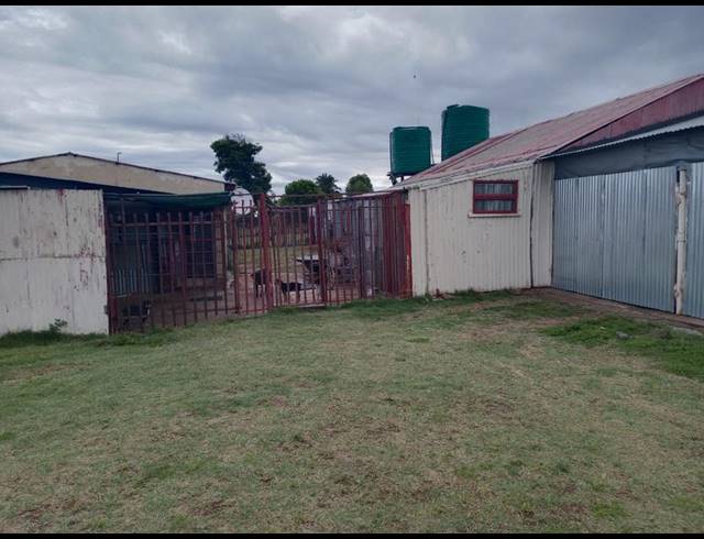 2 BEDROOM HOUSE FOR SALE IN VLEIKOP AH